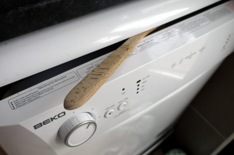 How To Reduce The Energy Usage Of Your Dishwasher Jim The Home Guy